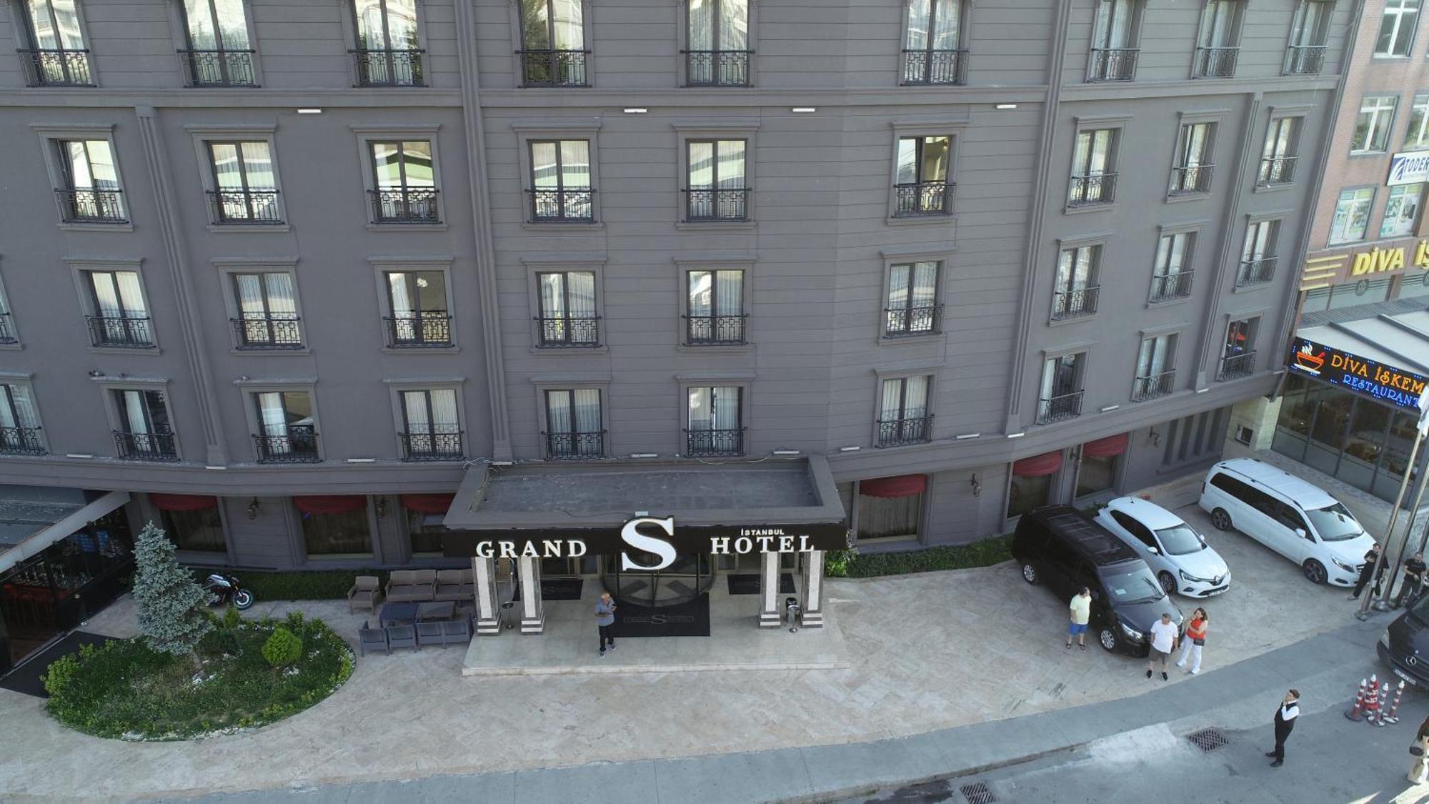 Grand S Hotel — Photos 1